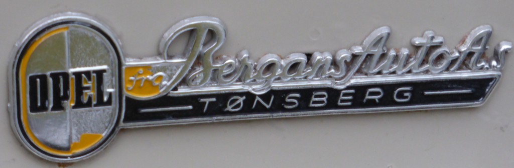 En kjent logo som har prydet mange biler i Vestfold. Bergans Auto var lenge ledende innen salg av bil. (Foto: Thomas Nilsen)
