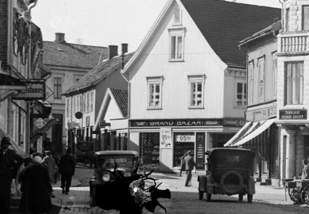 Grand Bazar i Fayes Gate 4 i 1930-årene. (Foto: Vestfoldmuseene)