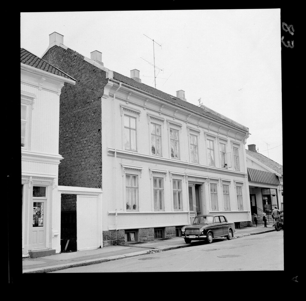 Øvre Langgate 16 i Tønsberg 1968.