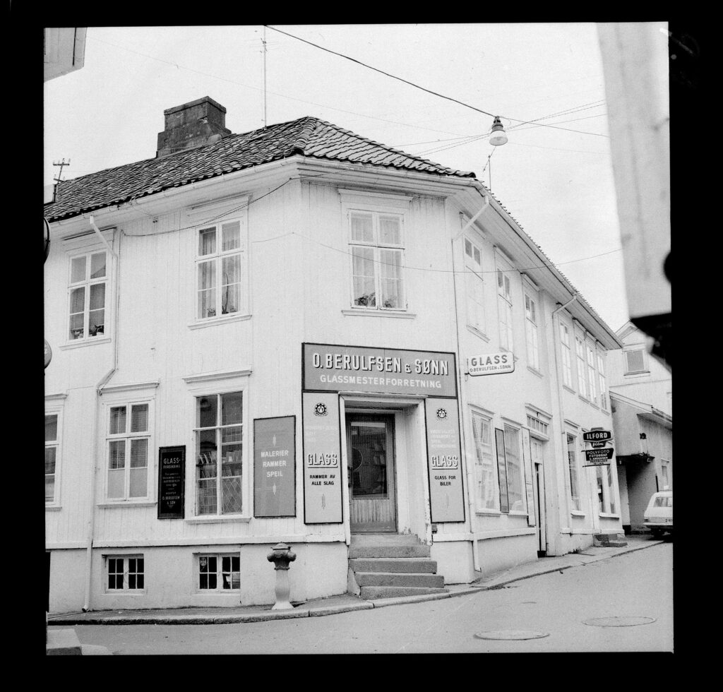 Øvre Langgate 34 i Tønsberg 1968.