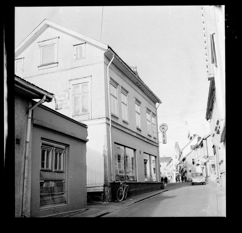 Øvre Langgate 38 i Tønsberg 1968.